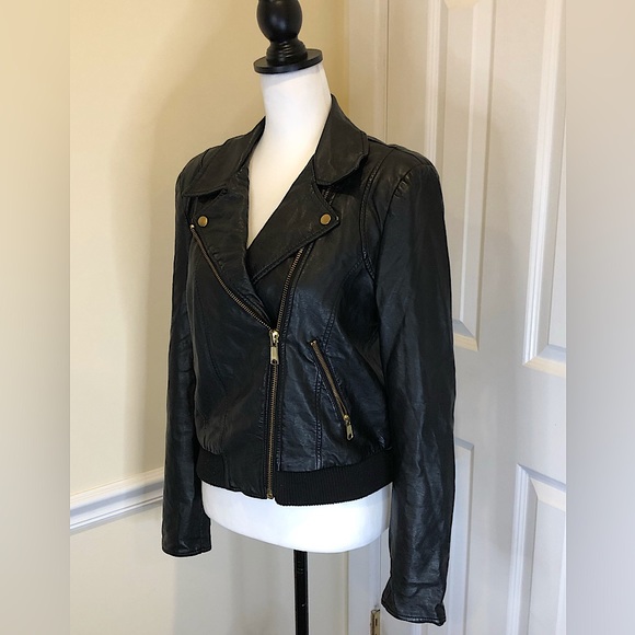 FREE PEOPLE Black Faux Leather Jacket w Floral Lining Sz Small - Picture 9 of 12